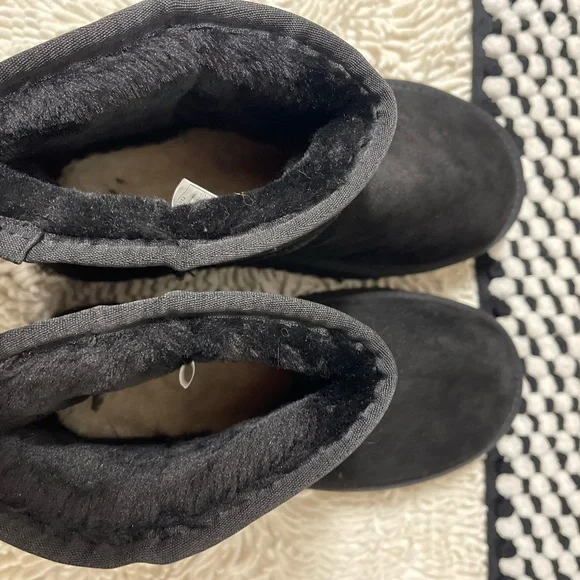 UGG Classic Black Boots - Picture 7 of 7